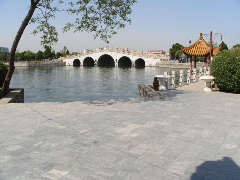 Dragon Pavilion Park